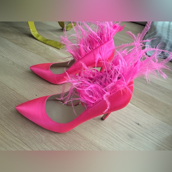 Pink Ostrich Feather Heels - Picture 4 of 8